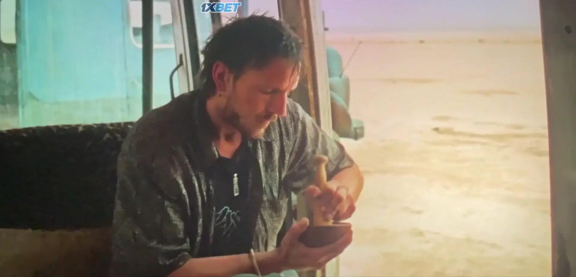 Sirāt (2024) — screenshot