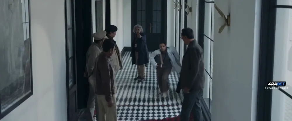 Raat Akeli Hai - The Bansal Murders (2018) — screenshot