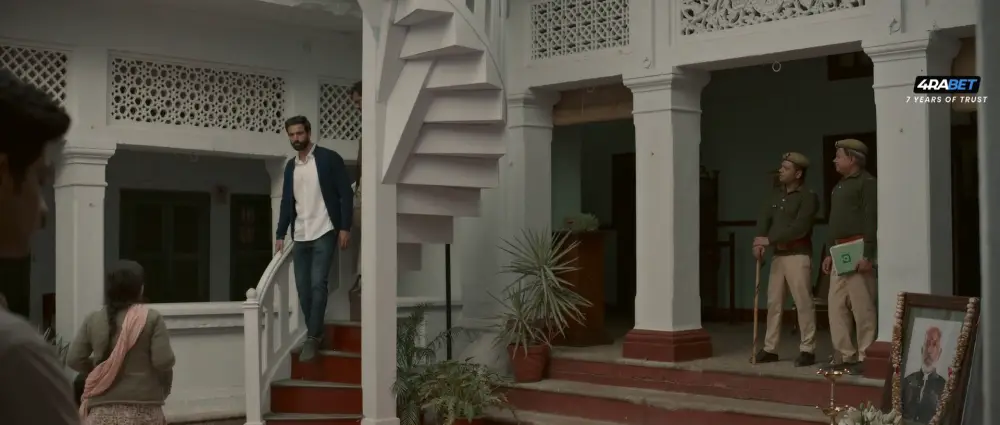 Raat Akeli Hai (2025) — screenshot