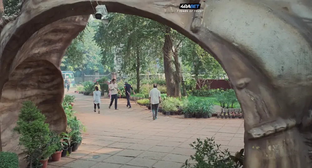 Lucky the Superstar (2025) — screenshot