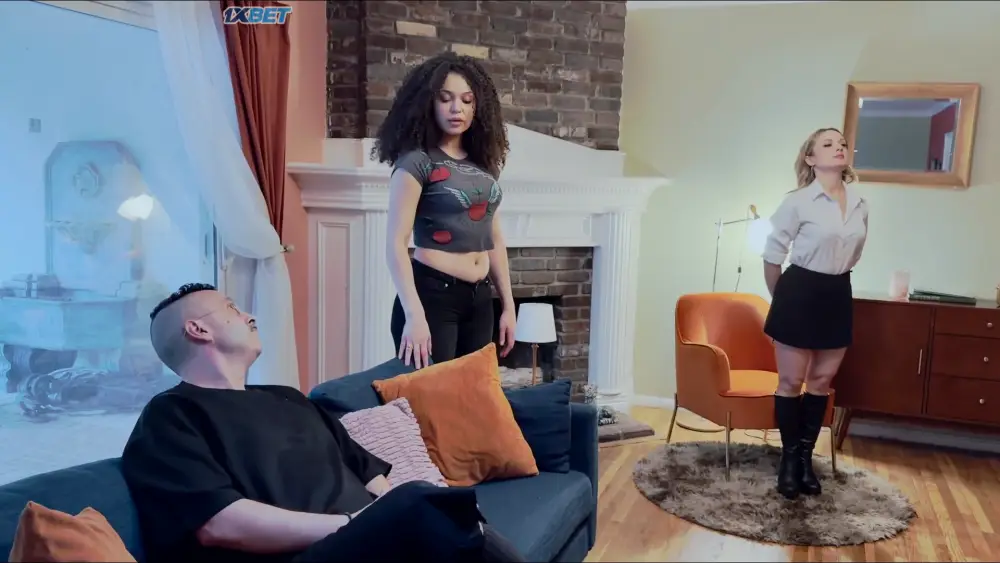 Robot Girls (2025) — screenshot